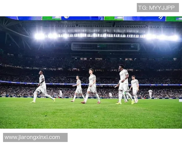 皇家马德里主场战胜瓦伦西亚,继续领跑西甲积分榜 皇家马德里主场战胜瓦伦西亚,继续领跑西甲积分榜