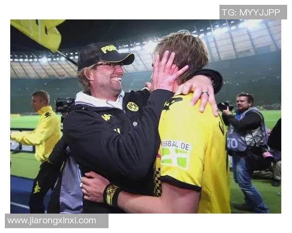 克洛普神奇带队！多特蒙德德甲夺冠！