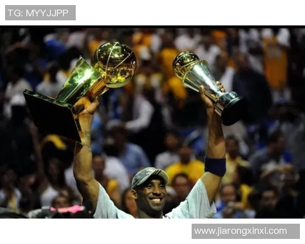 科比将成为湖人队永恒的传奇，球迷们怀念MambaMentality